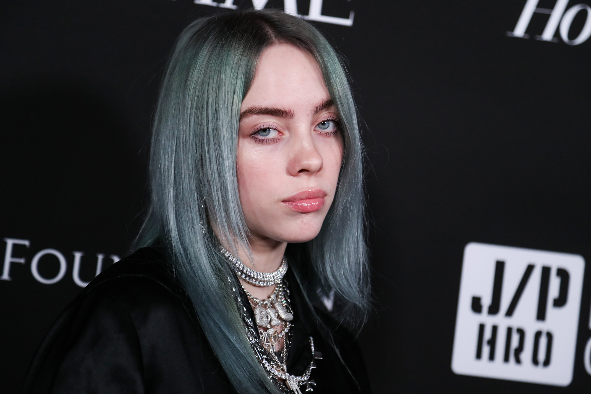 billie eilish dark blue hair