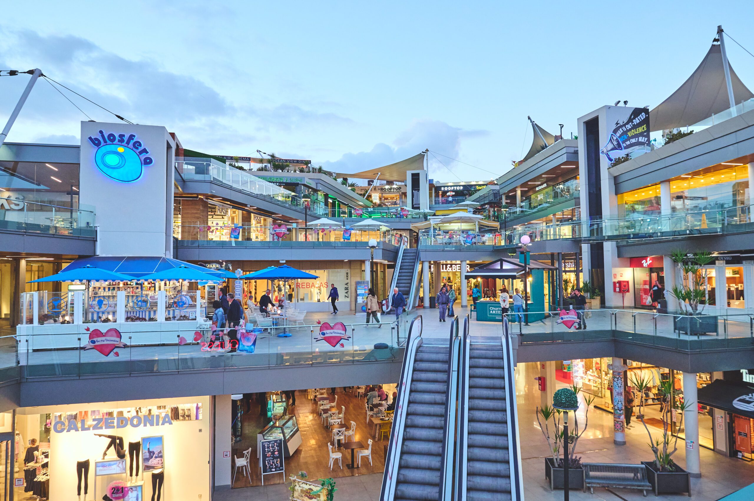 biosfera plaza shopping centre