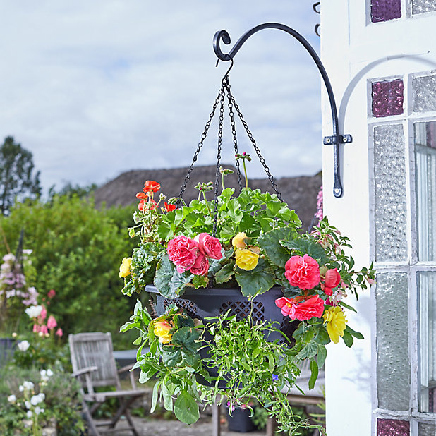 b&q hanging pots