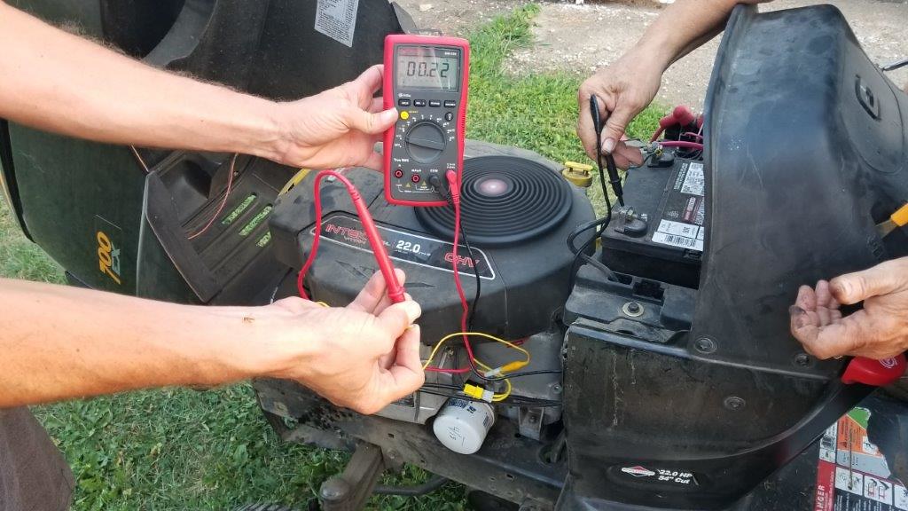 briggs and stratton voltage regulator location