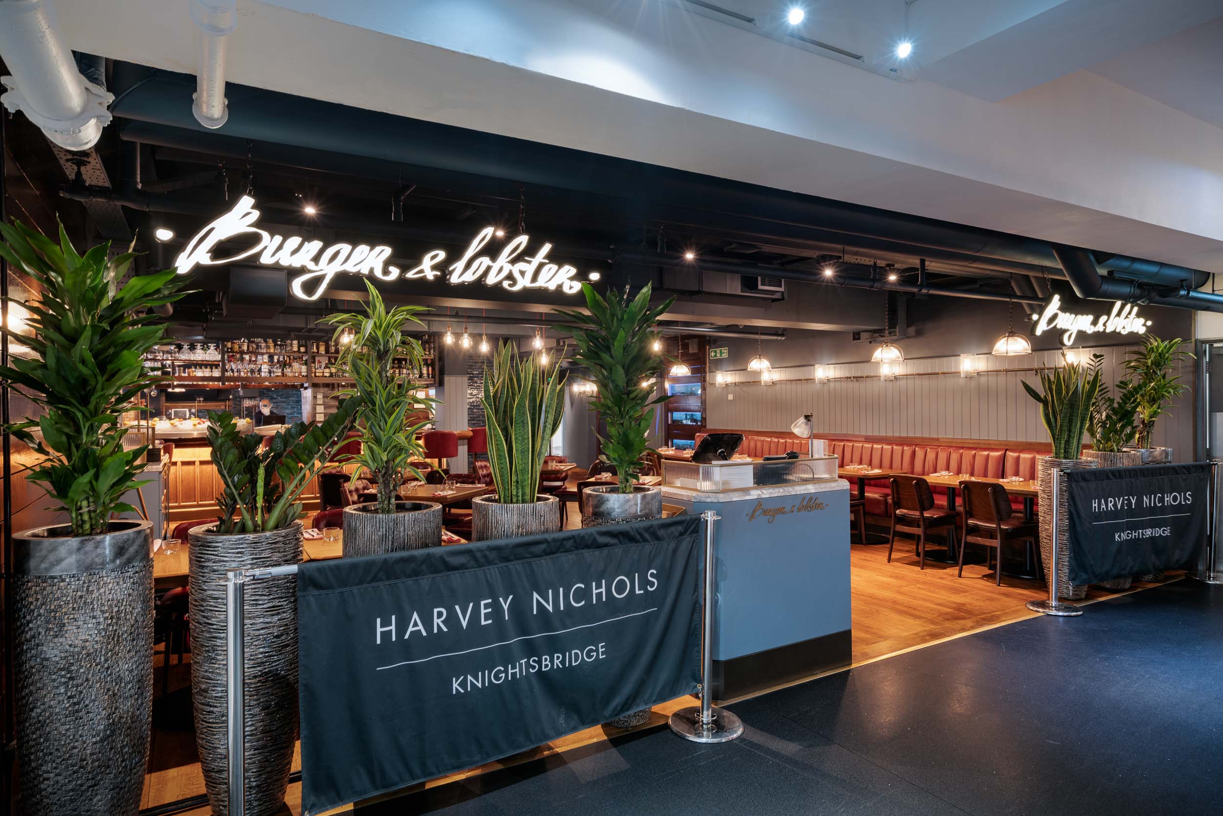 burger and lobster in harvey nichols