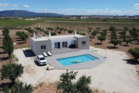 property for sale in pinoso spain