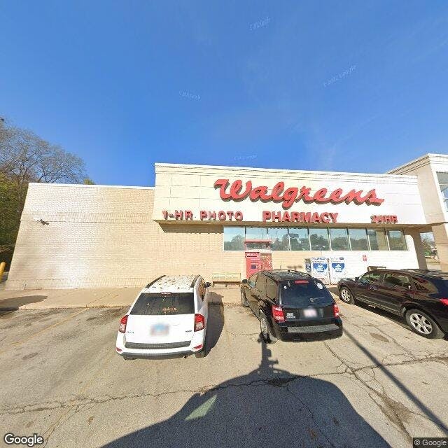 walgreens pekin il broadway