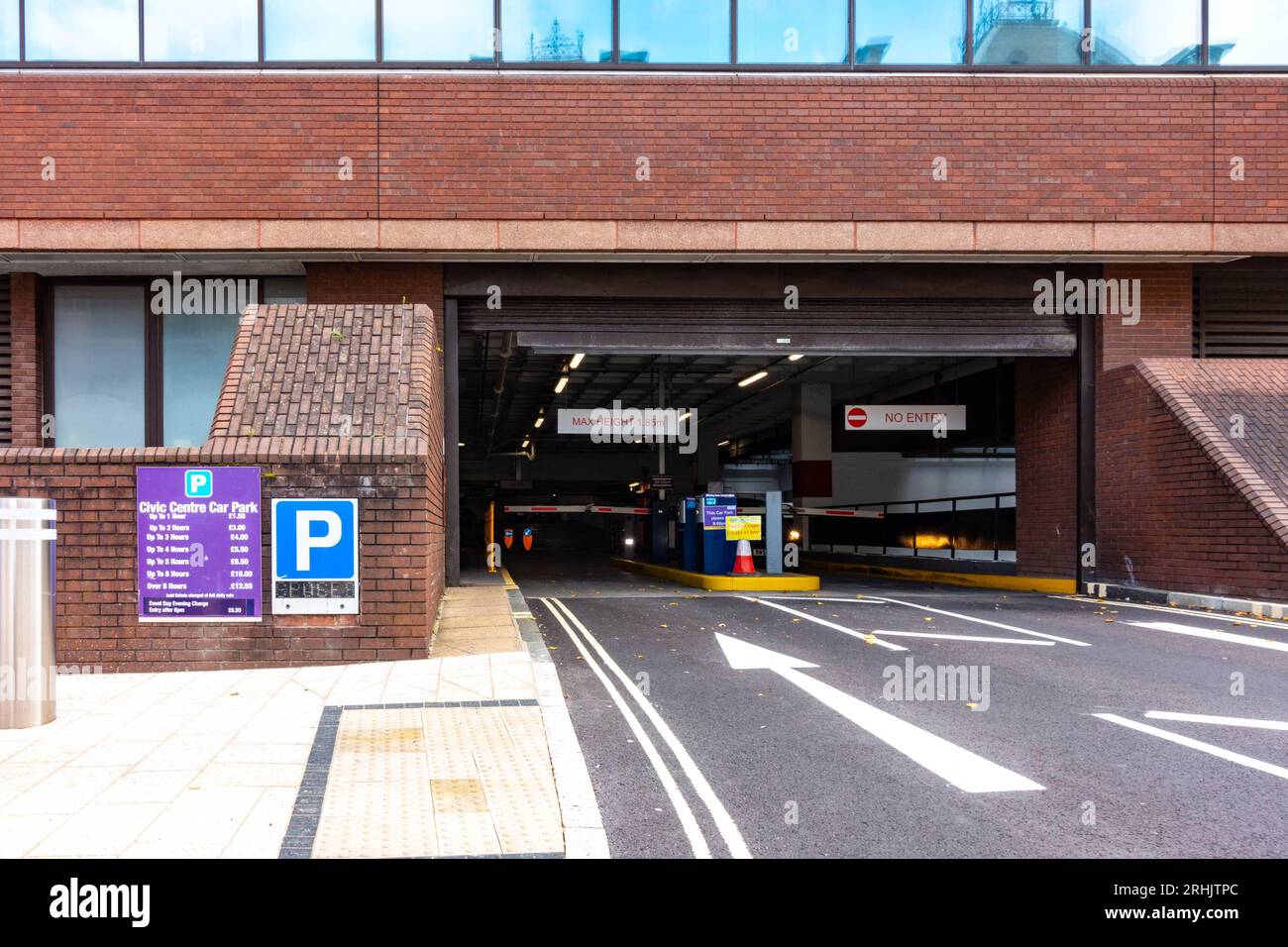 car parking wolverhampton civic hall