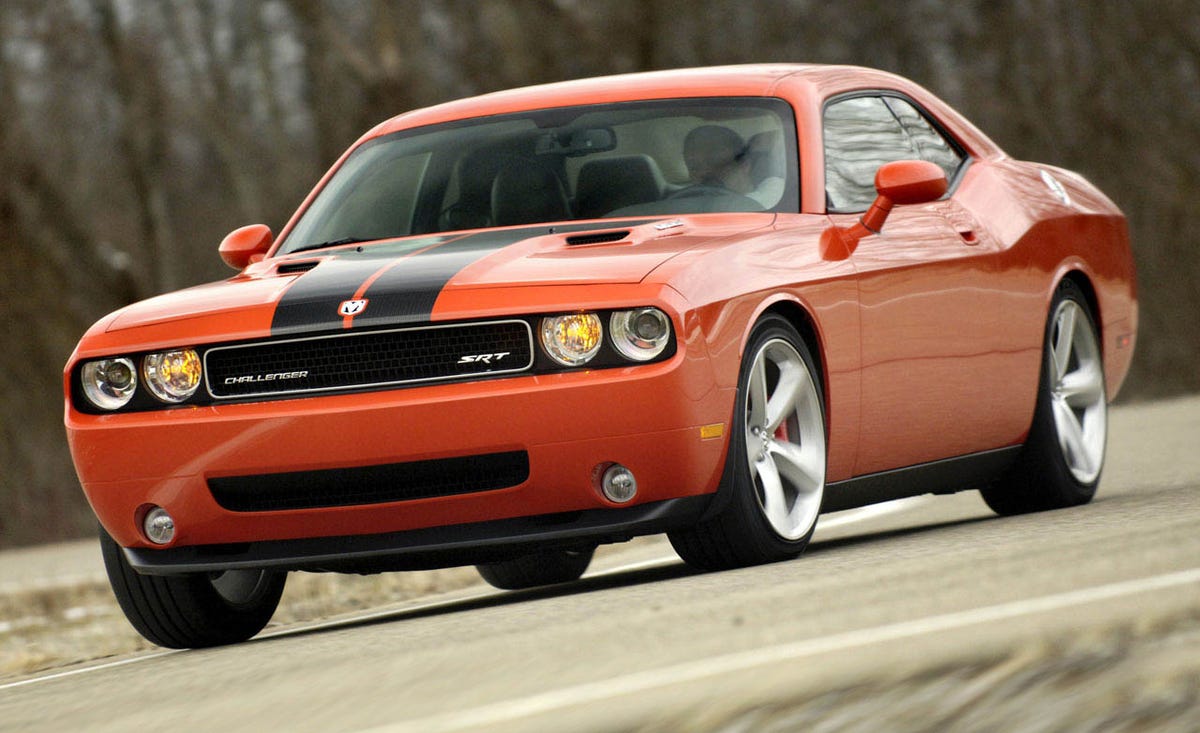 challenger srt8 specs