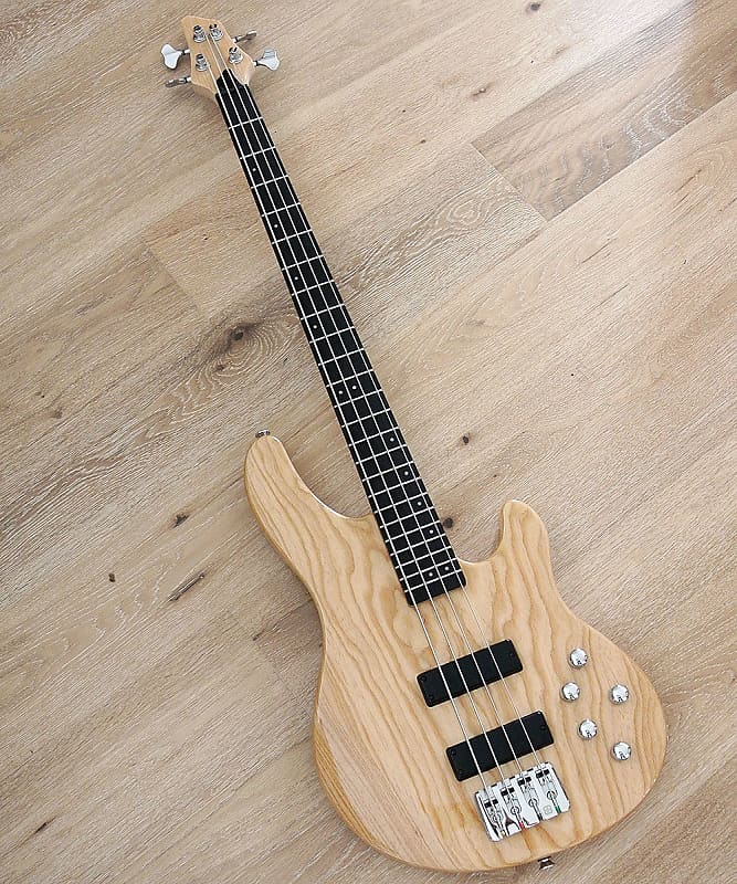 clover avenger bass