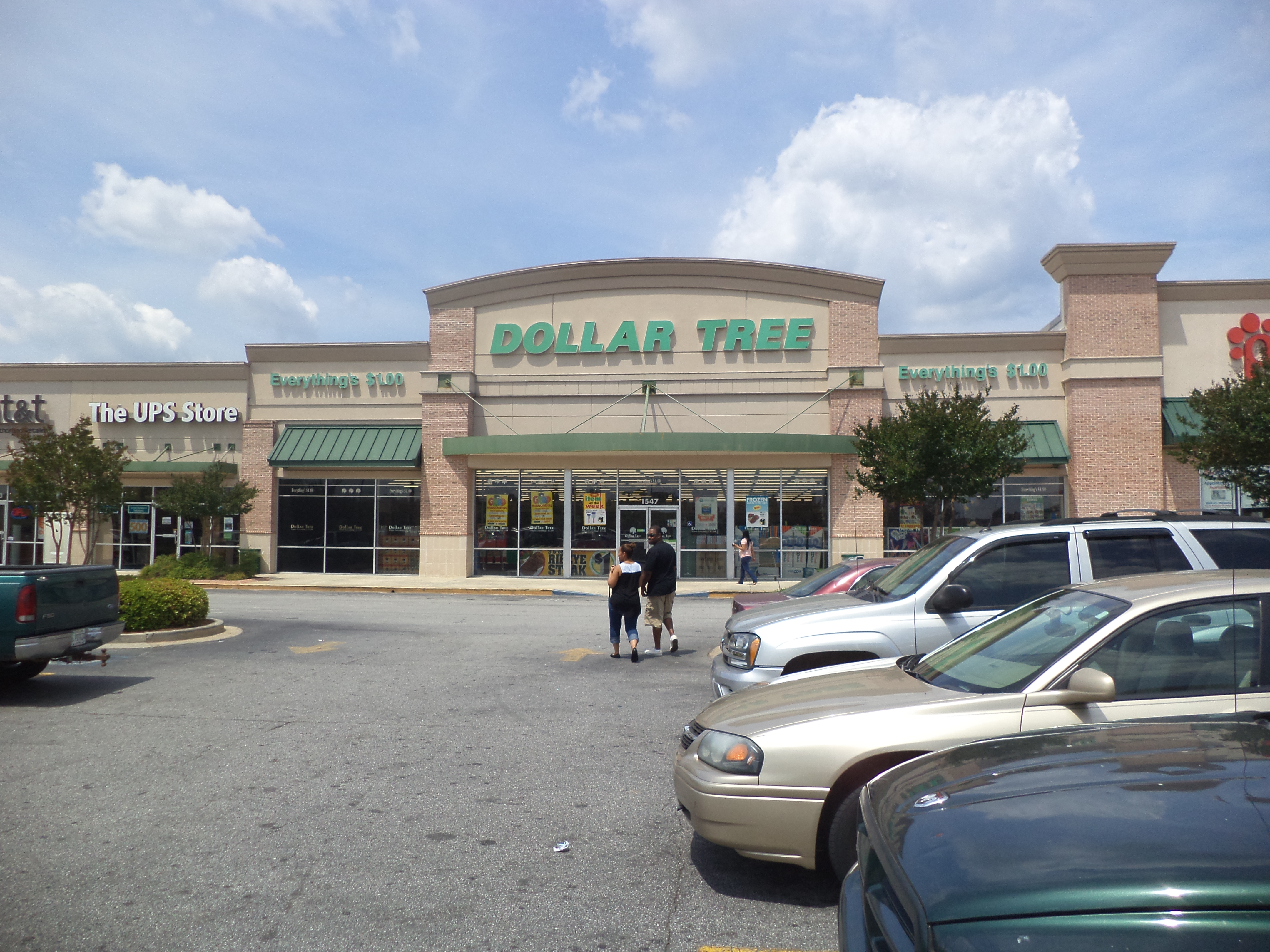 what is the closest dollar tree