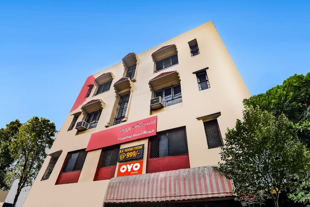 oyo hotels nearby