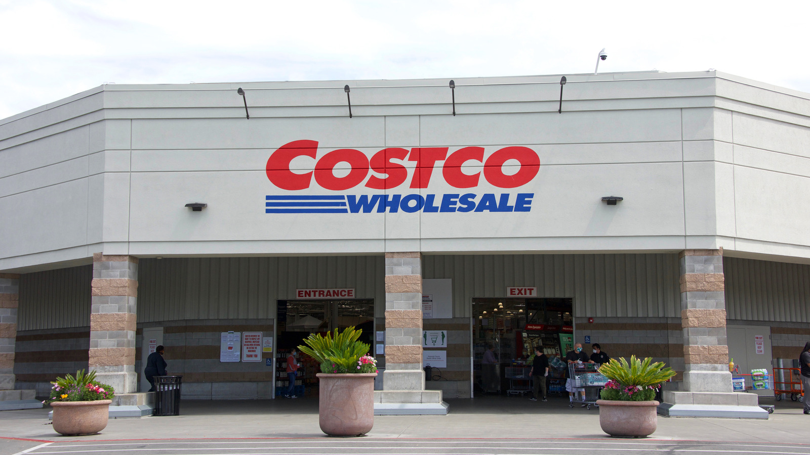 is costco open today july 3