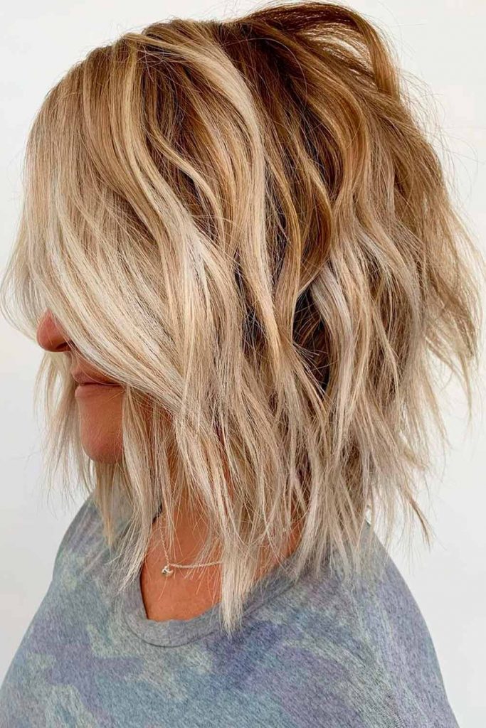 medium short layered bob