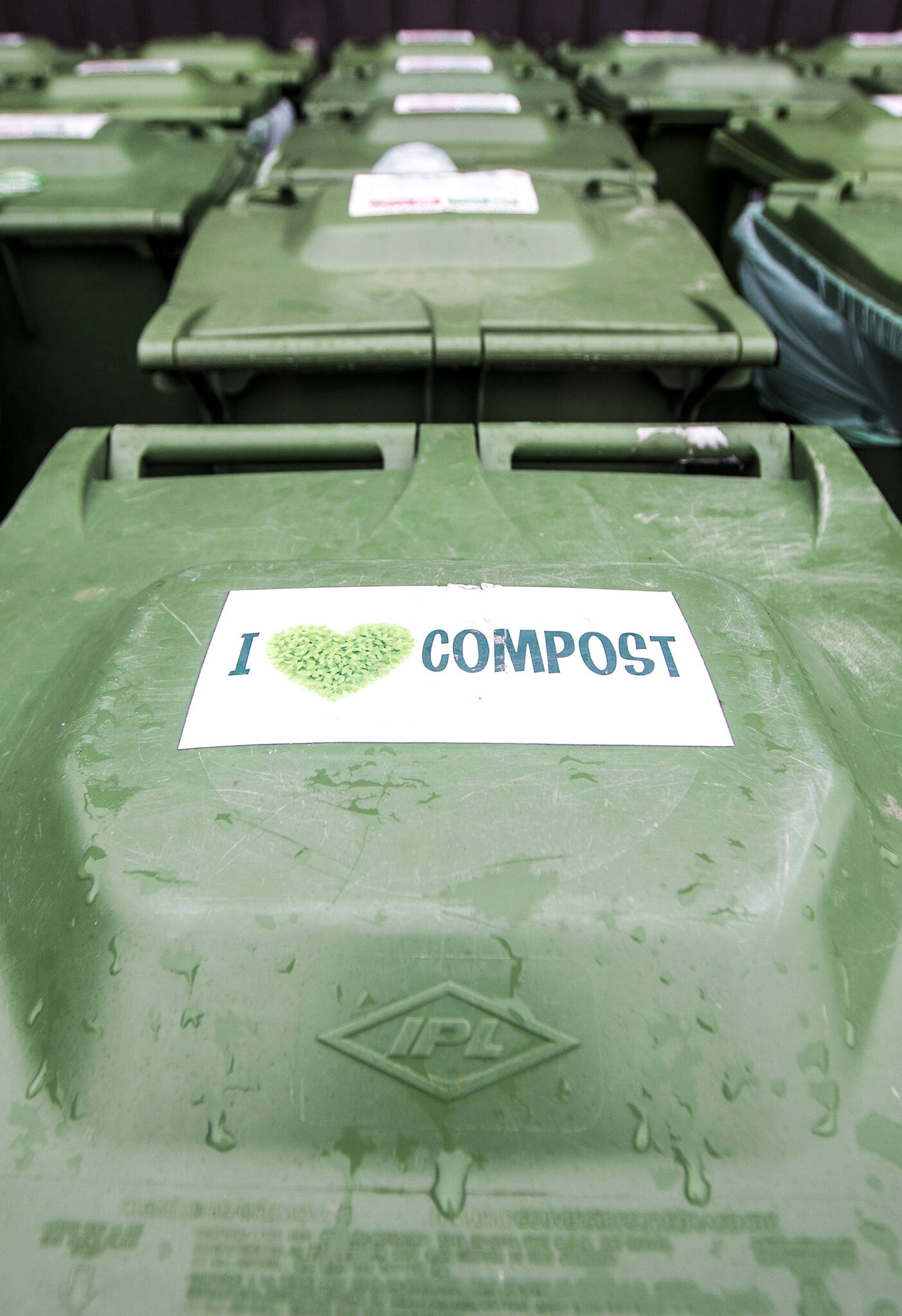 free compost winnipeg 2023