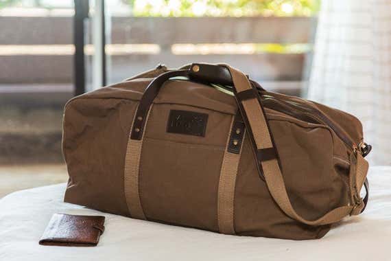 inexpensive duffle bags