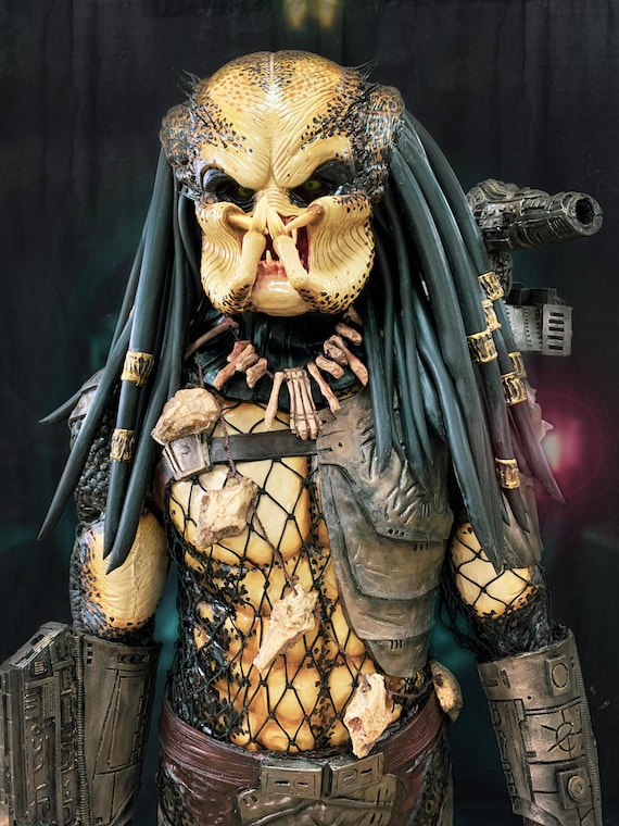 predator halloween costume