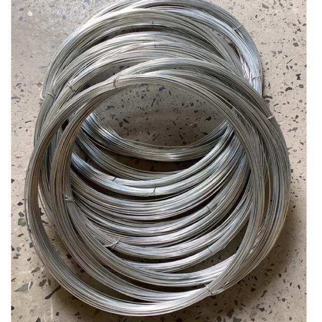 how many kilograms in 1 roll of tie wire