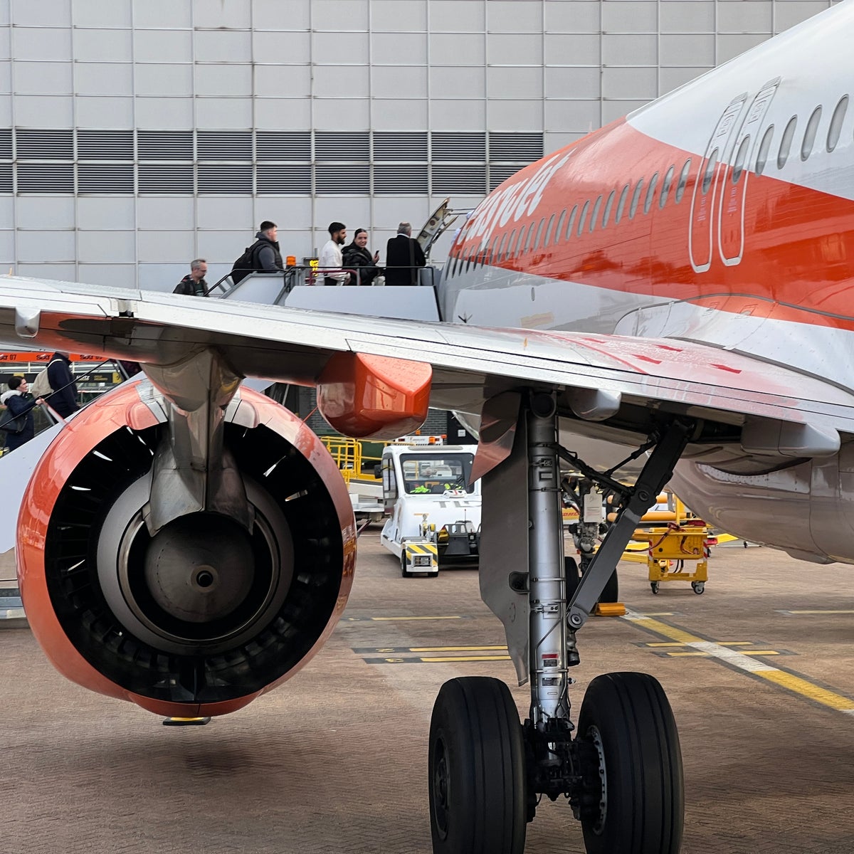 departures london gatwick easyjet