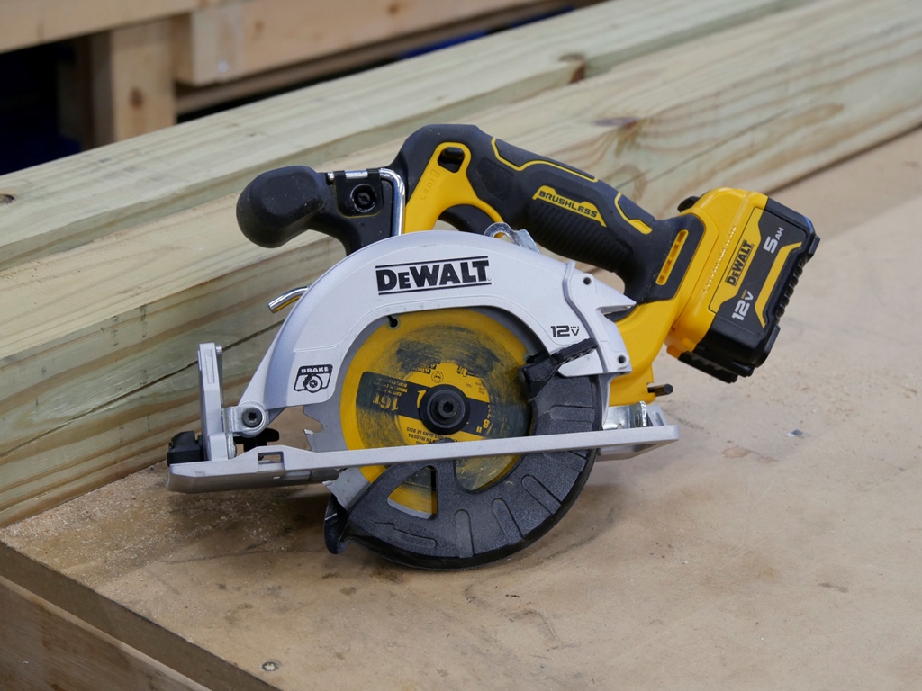 dewalt mini circular saw