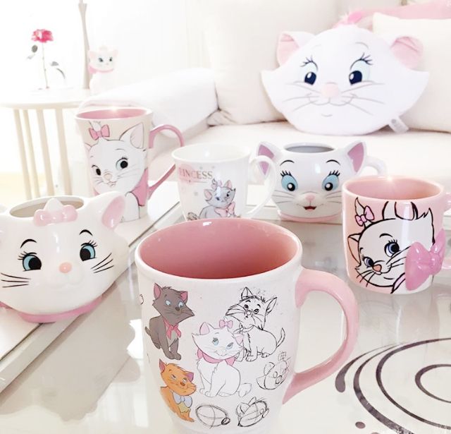 disney marie mug