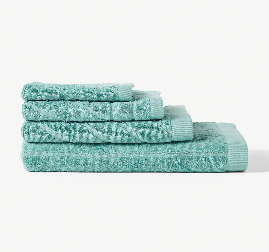 does the range stock elasticated bath towels