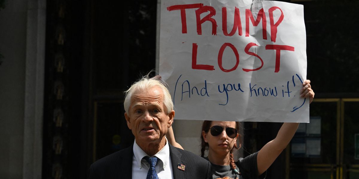 peter navarro heckled