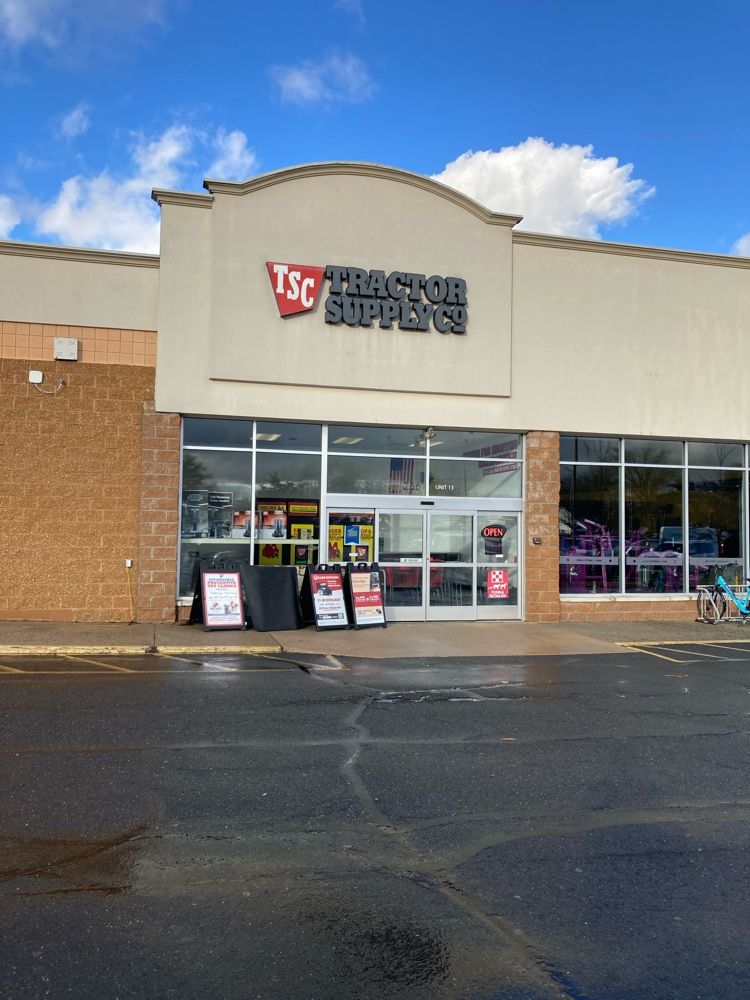 tractor supply exton pa