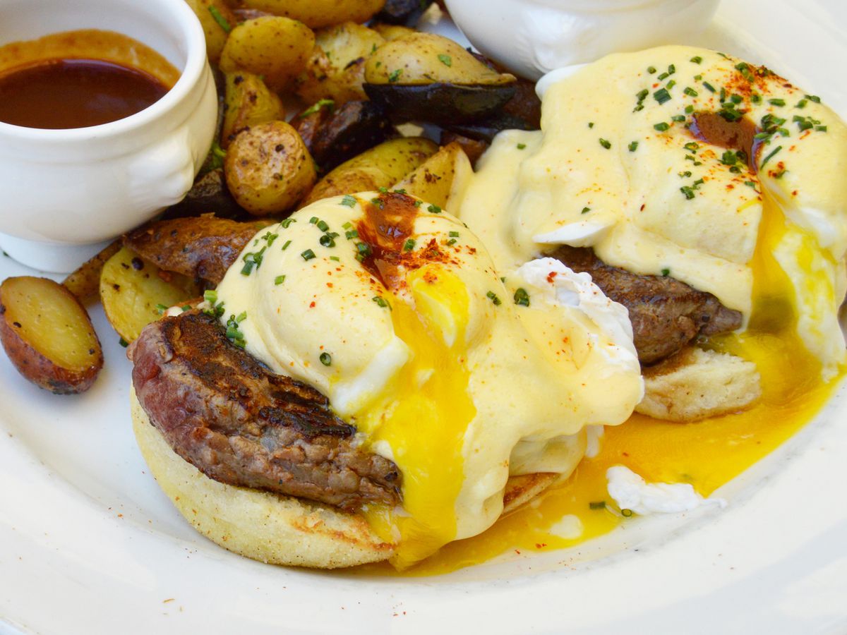 eggs benedict near me open now