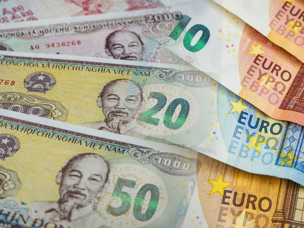 euro to vietnam dollar