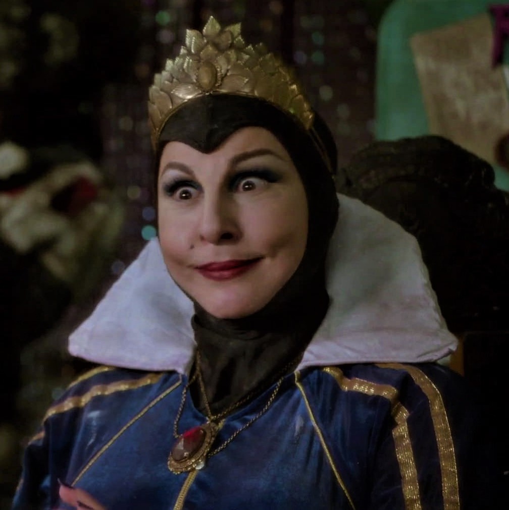 evil queen descendants