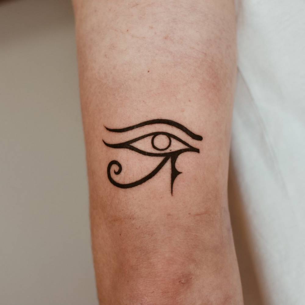 eye of ra tattoo