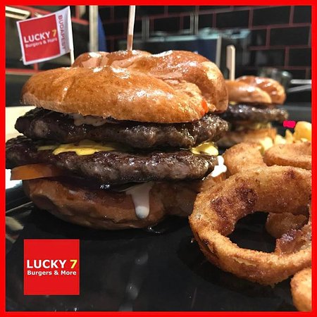 lucky 7 burger budapest