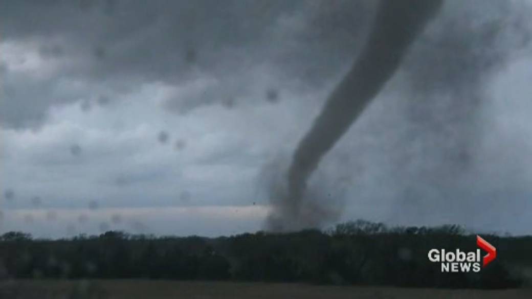 quebec tornado warning