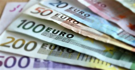 convert lira to euro