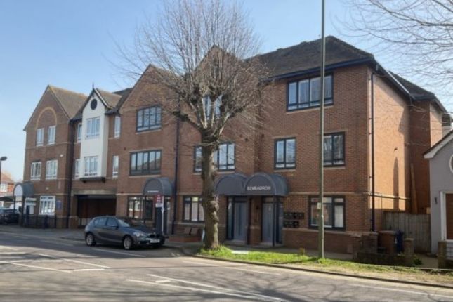 godalming flats to rent