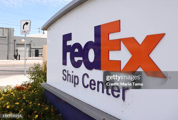 fedex shipping center