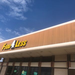 food 4 less paramount