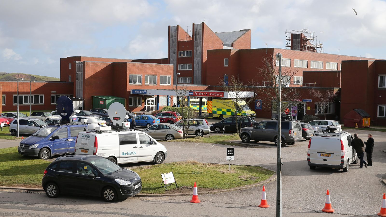 furness general hospital visiting times