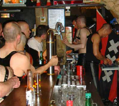 gay cruising bar paris