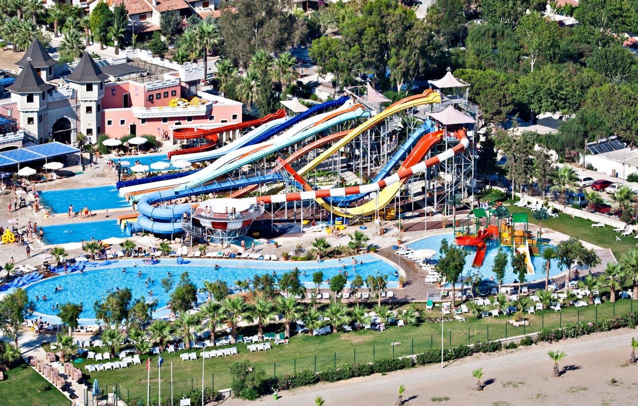 gümüldür yalı castle aquapark izmir