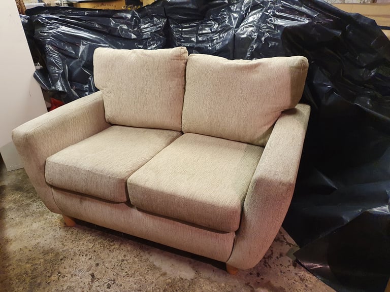 gumtree free sofa