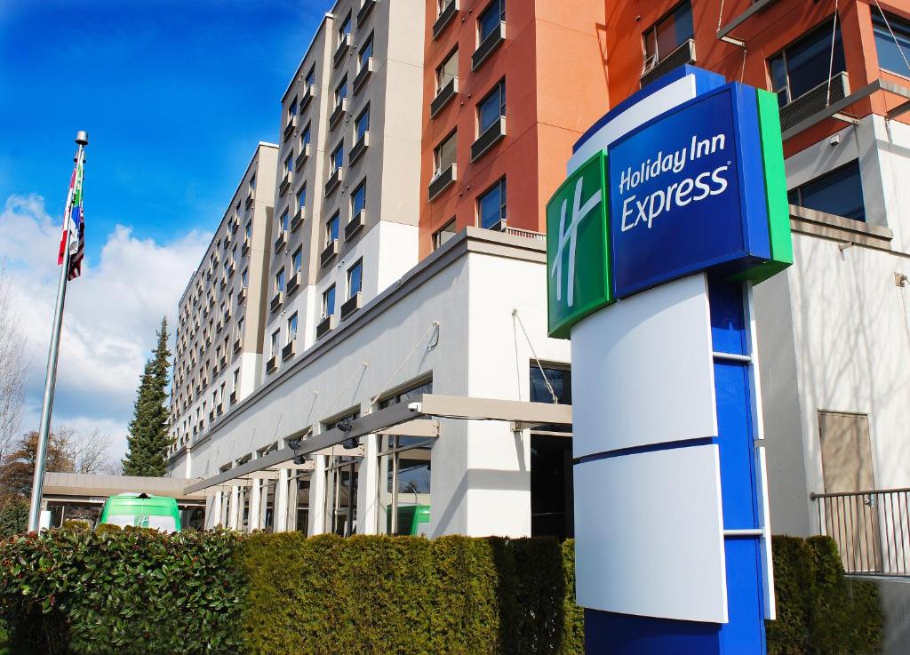 holiday inn express vancouver airport richmond richmond bc