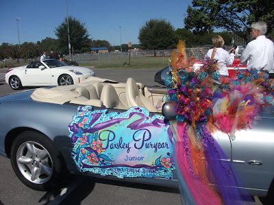 homecoming parade car signs