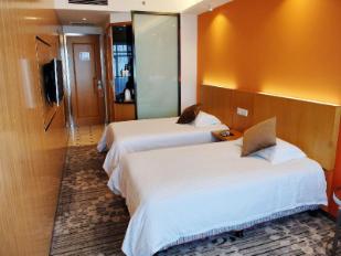 hotels near pudong airport