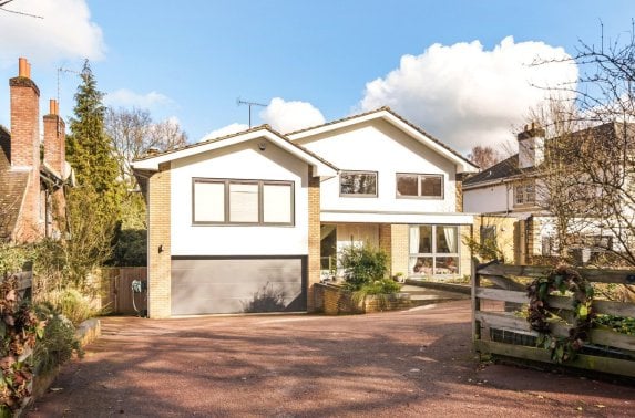 houses for sale mill hill london nw7