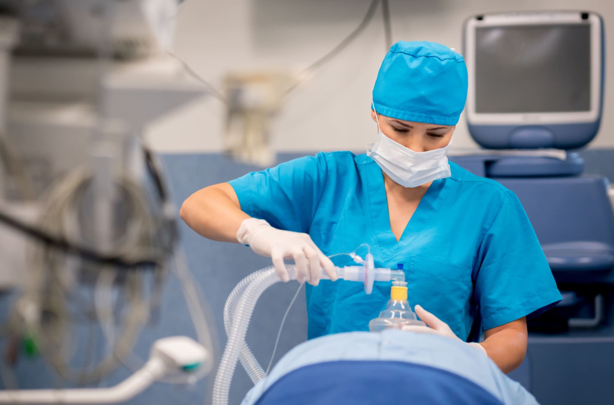 how much does an anesthesiologist earn