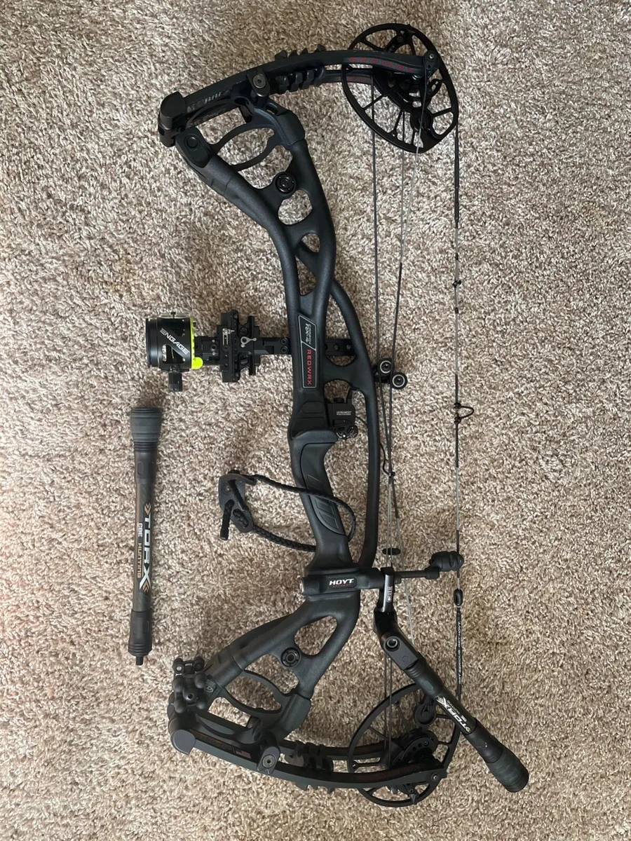 hoyt compound bow