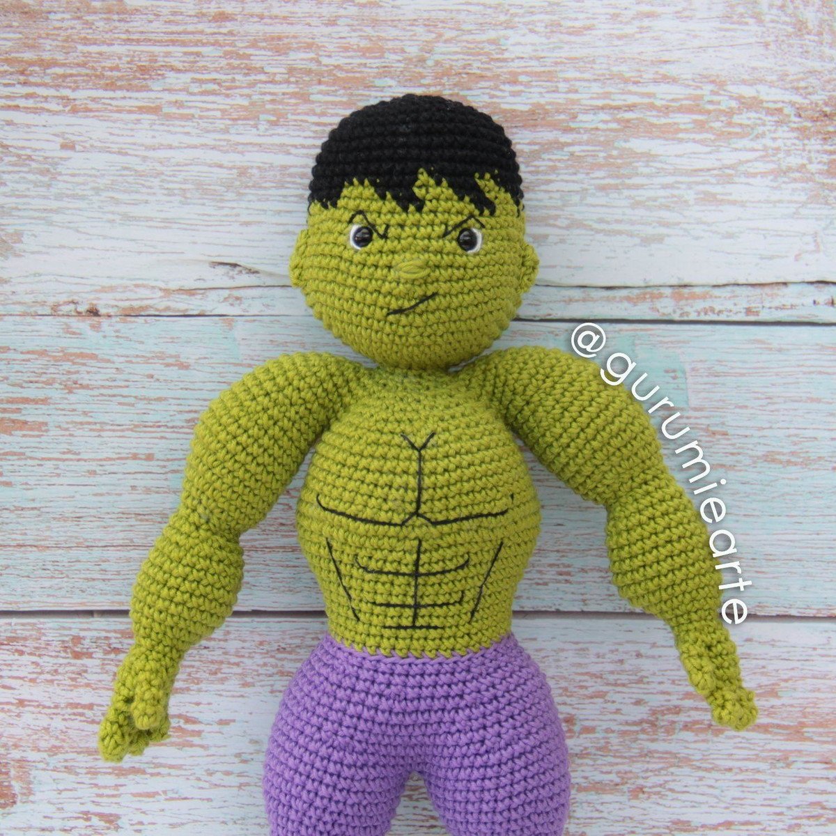 hulk amigurumi