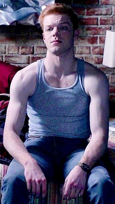 ian gallagher hot