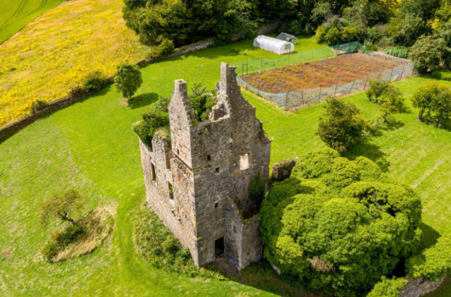 inexpensive castles for sale