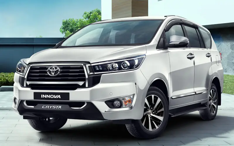 innova cost in india