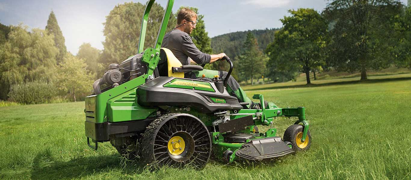 john deere o turn mowers