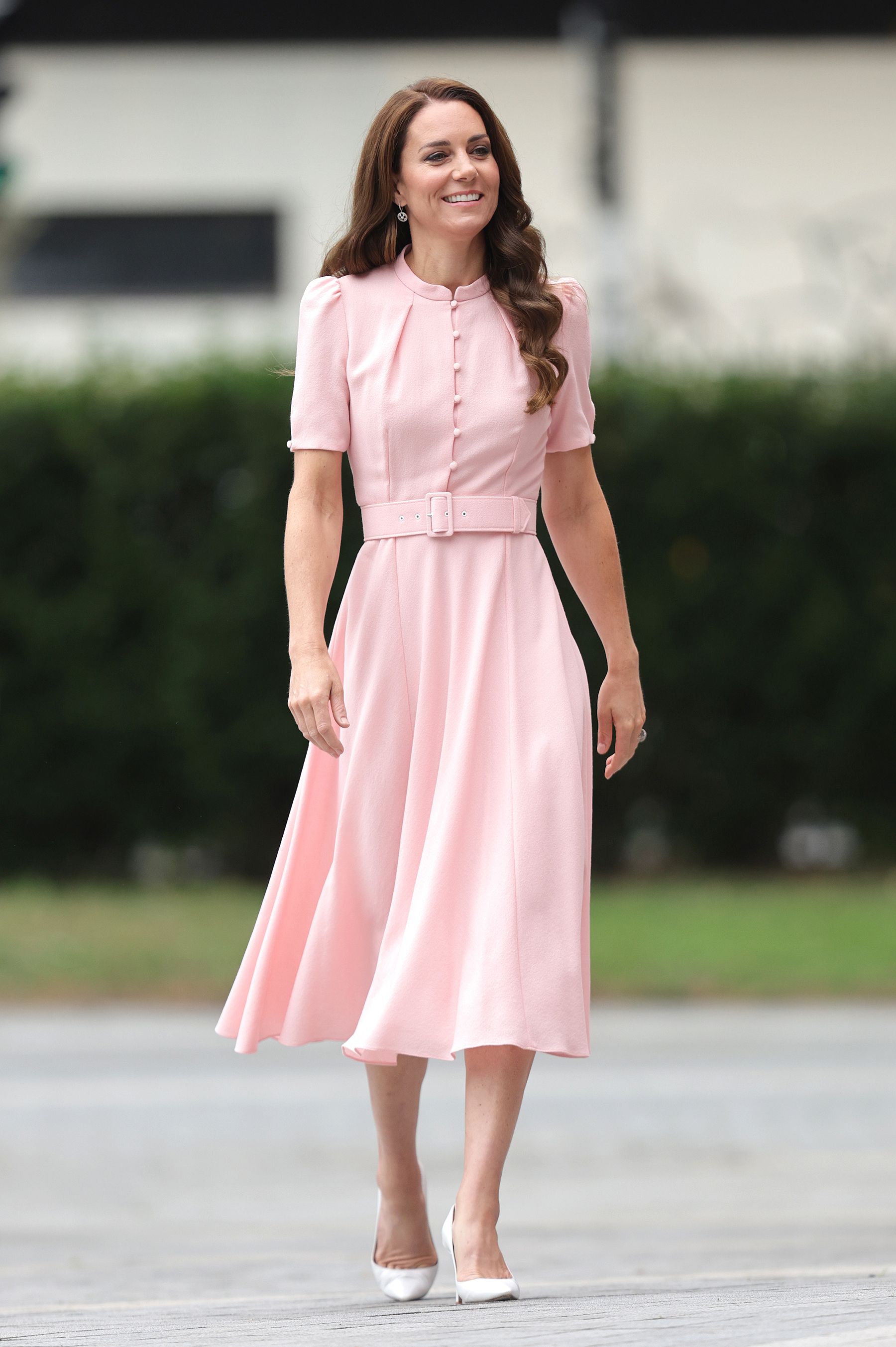 kate middleton in pink dress